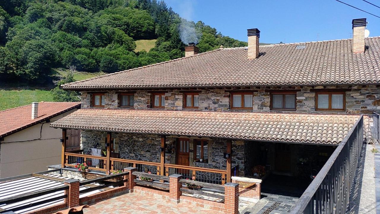 Ferienwohnung Casa Gayon Pola de Allande Exterior foto
